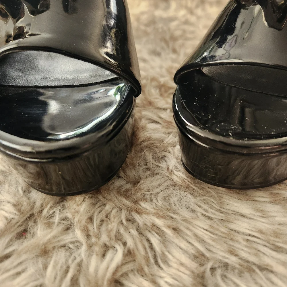 Nine West Relee Slip-on Rounded Open Toe Chain Detail Platform Sandals Black 6.5